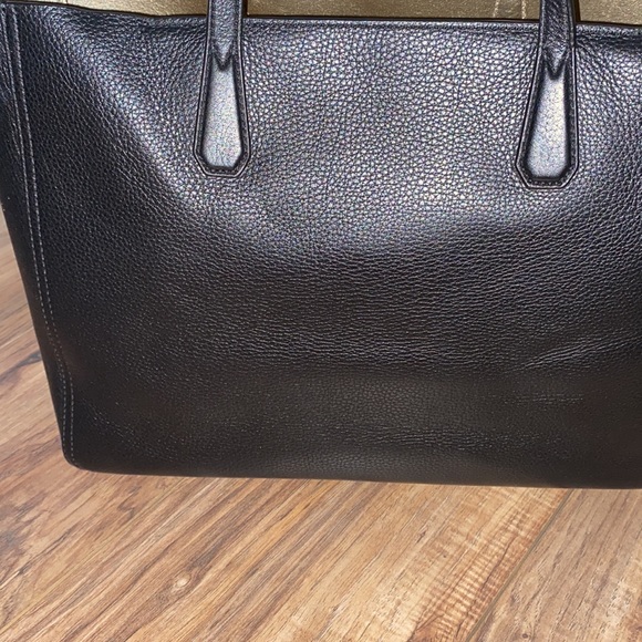 EUC, Tory Burch Shoulder Bag - Picture 6 of 9